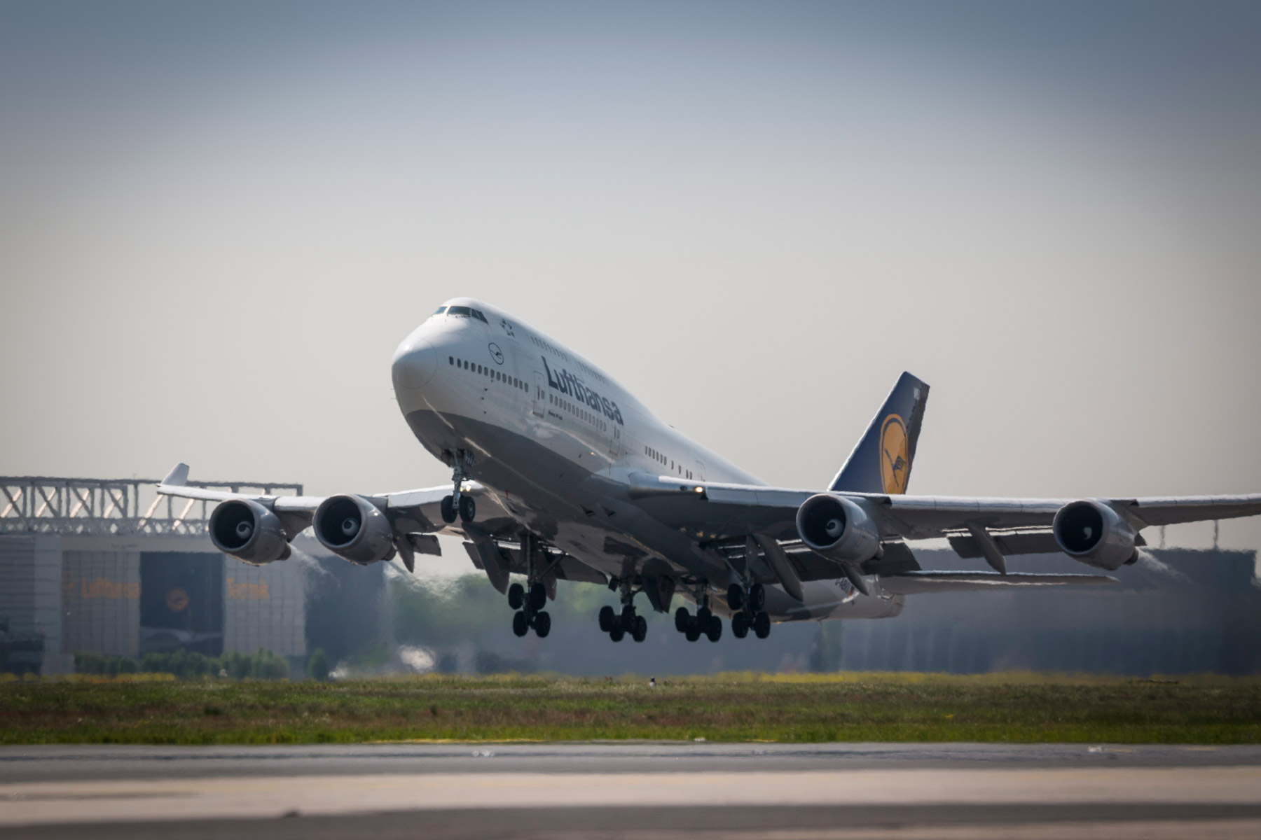 Frankfurt Airport Das Tor zur Welt, der Flughafen