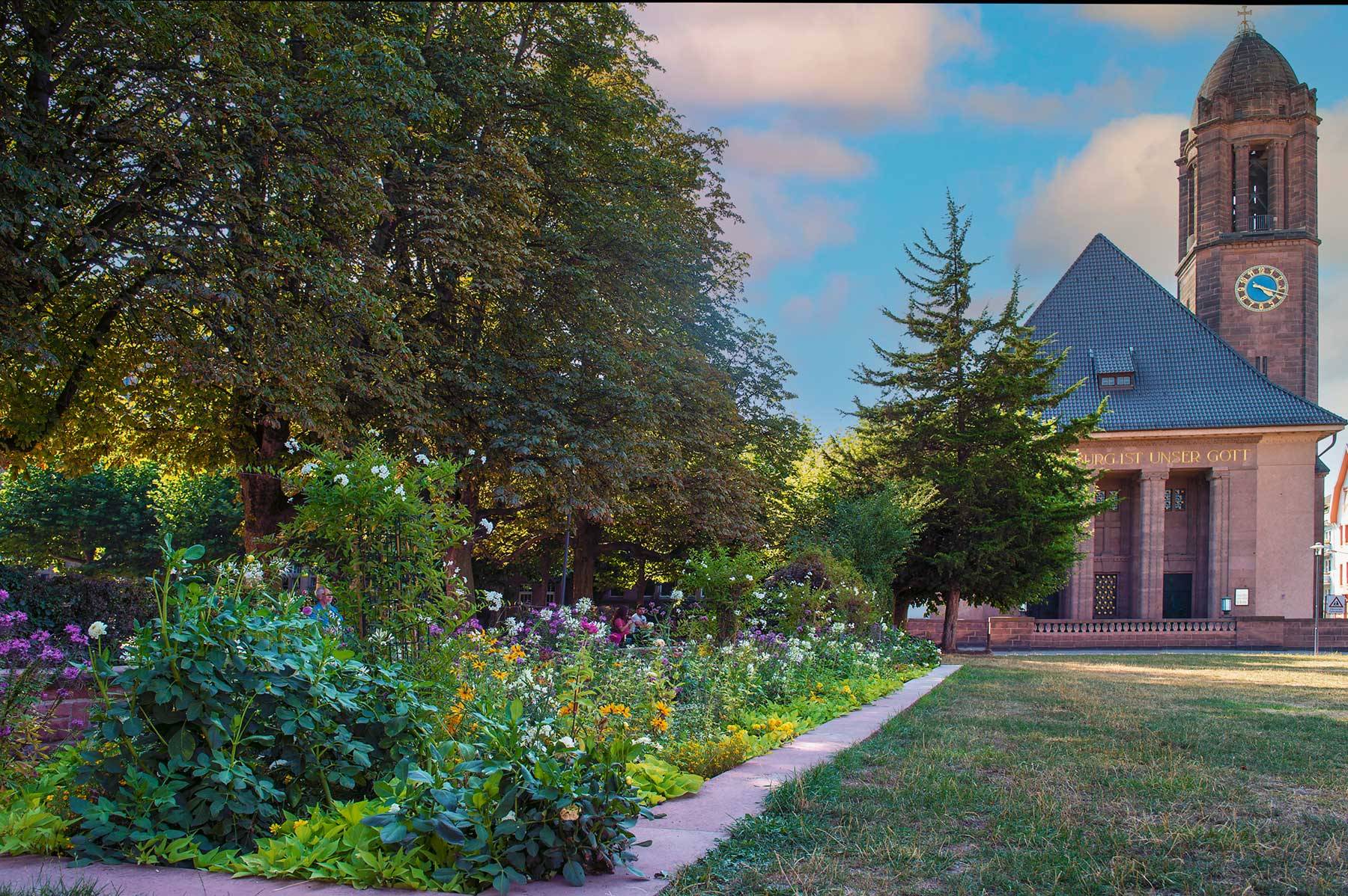 Wasserspiele und Brunnen für das Leben