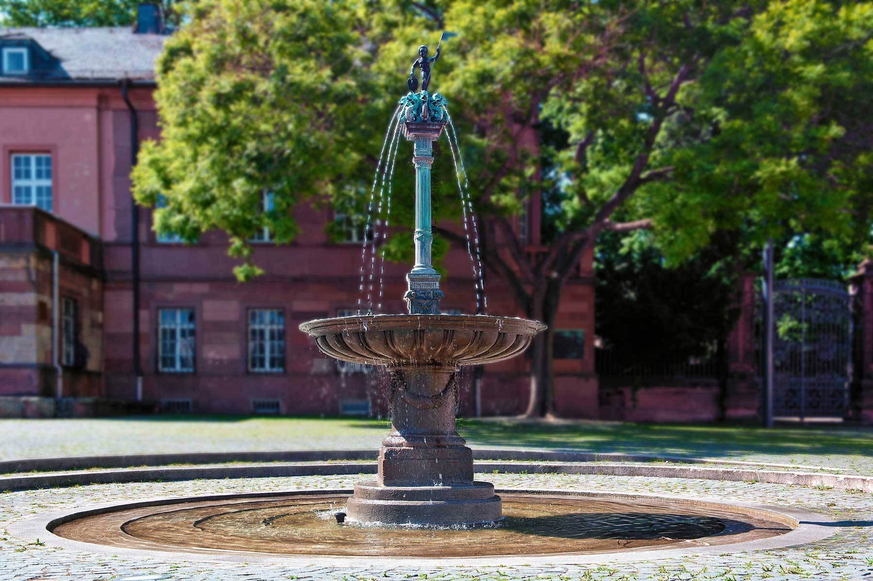 Wasserspiele und Brunnen für das Leben