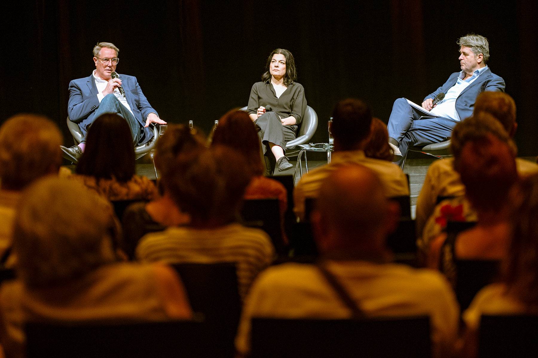 Nibelungen Festspiele See aus Asche