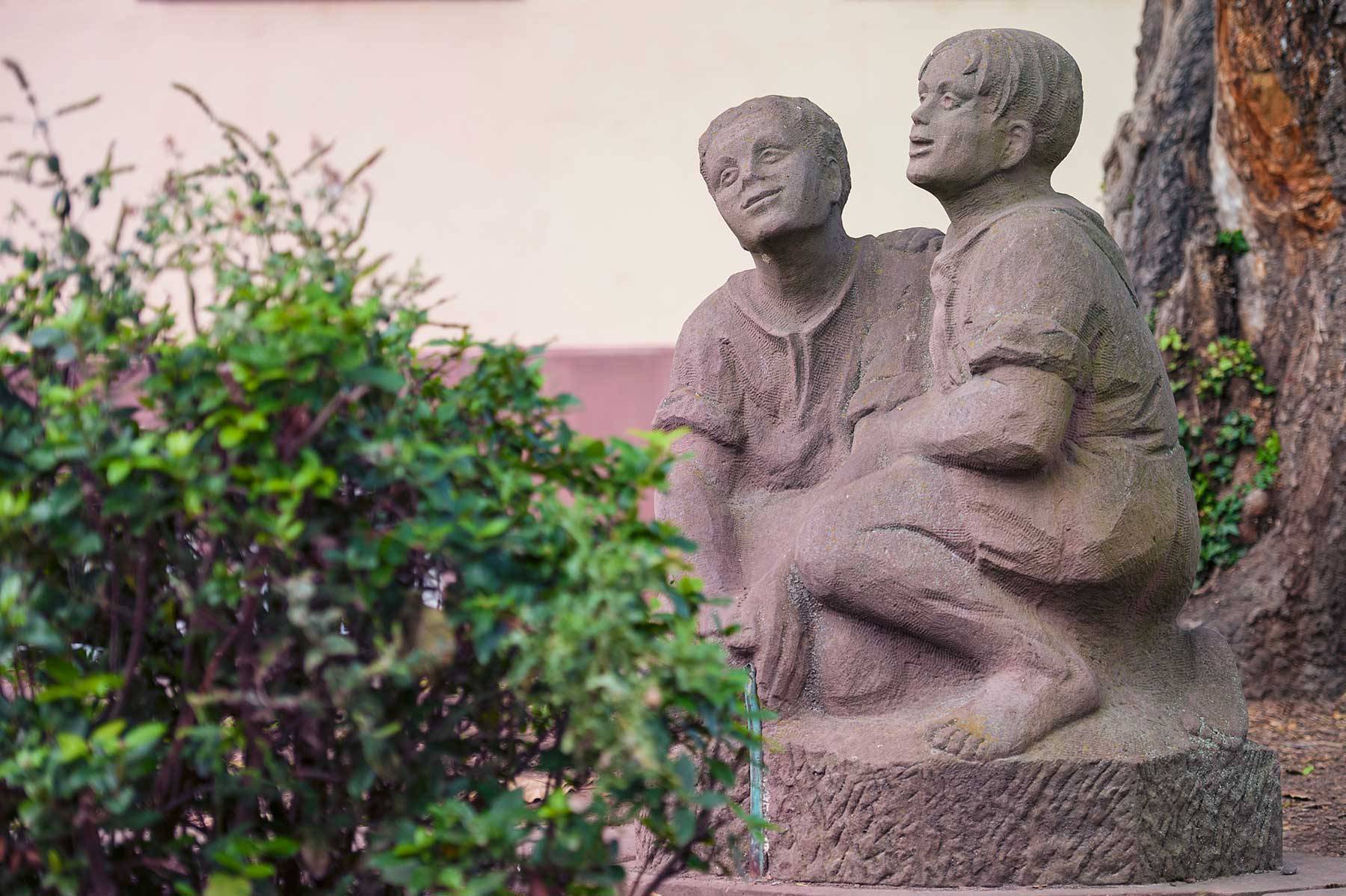 Wasserspiele und Brunnen für das Leben
