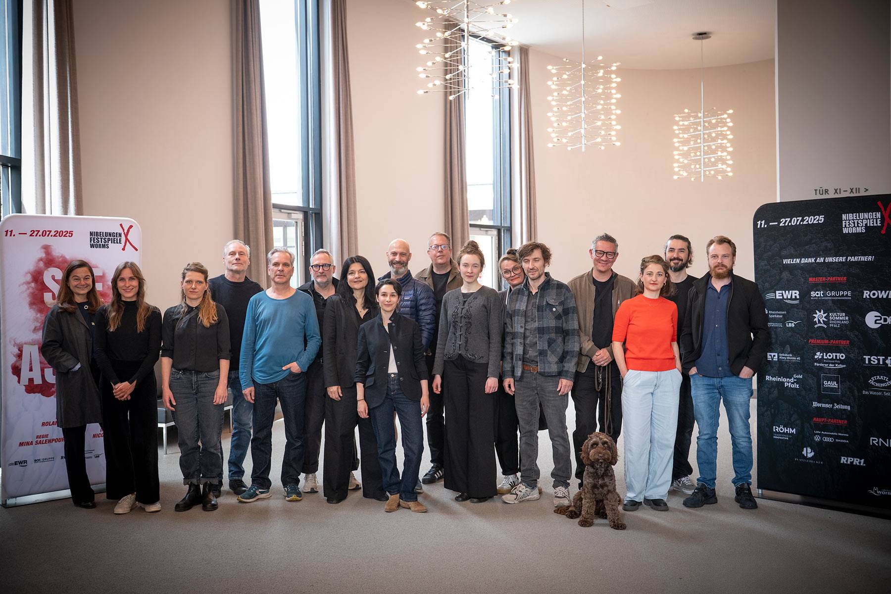 Nibelungen Festspiele See aus Asche