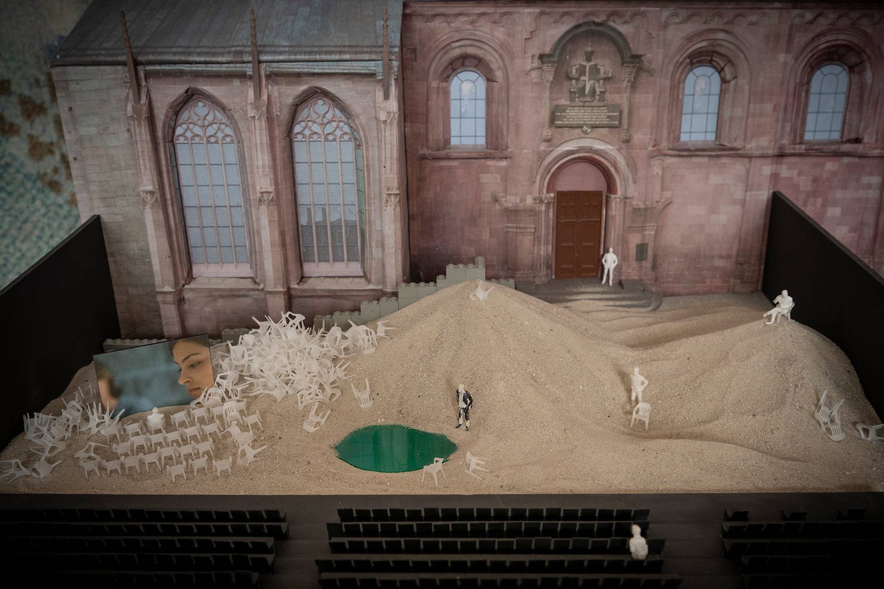 Nibelungen Festspiele See aus Asche