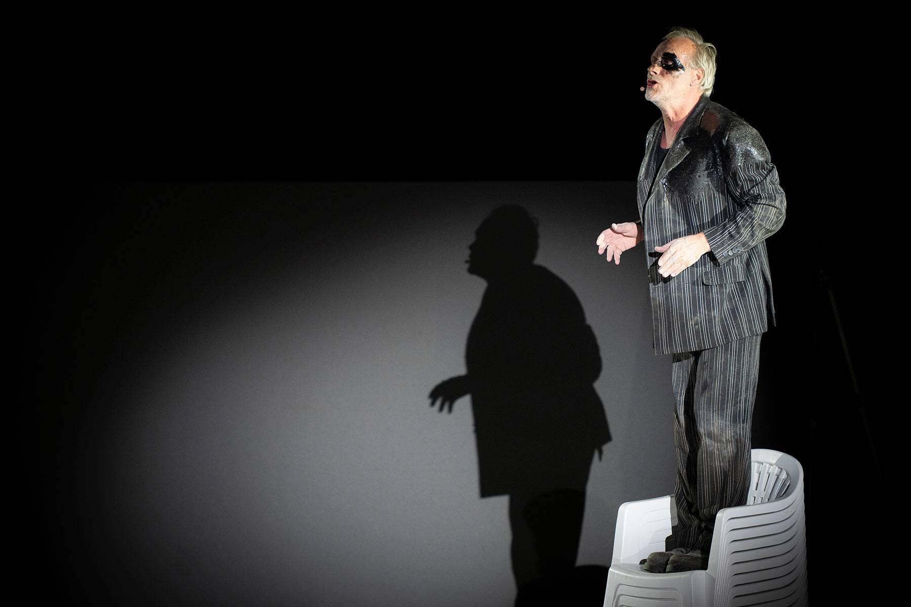 Nibelungen Festspiele See aus Asche