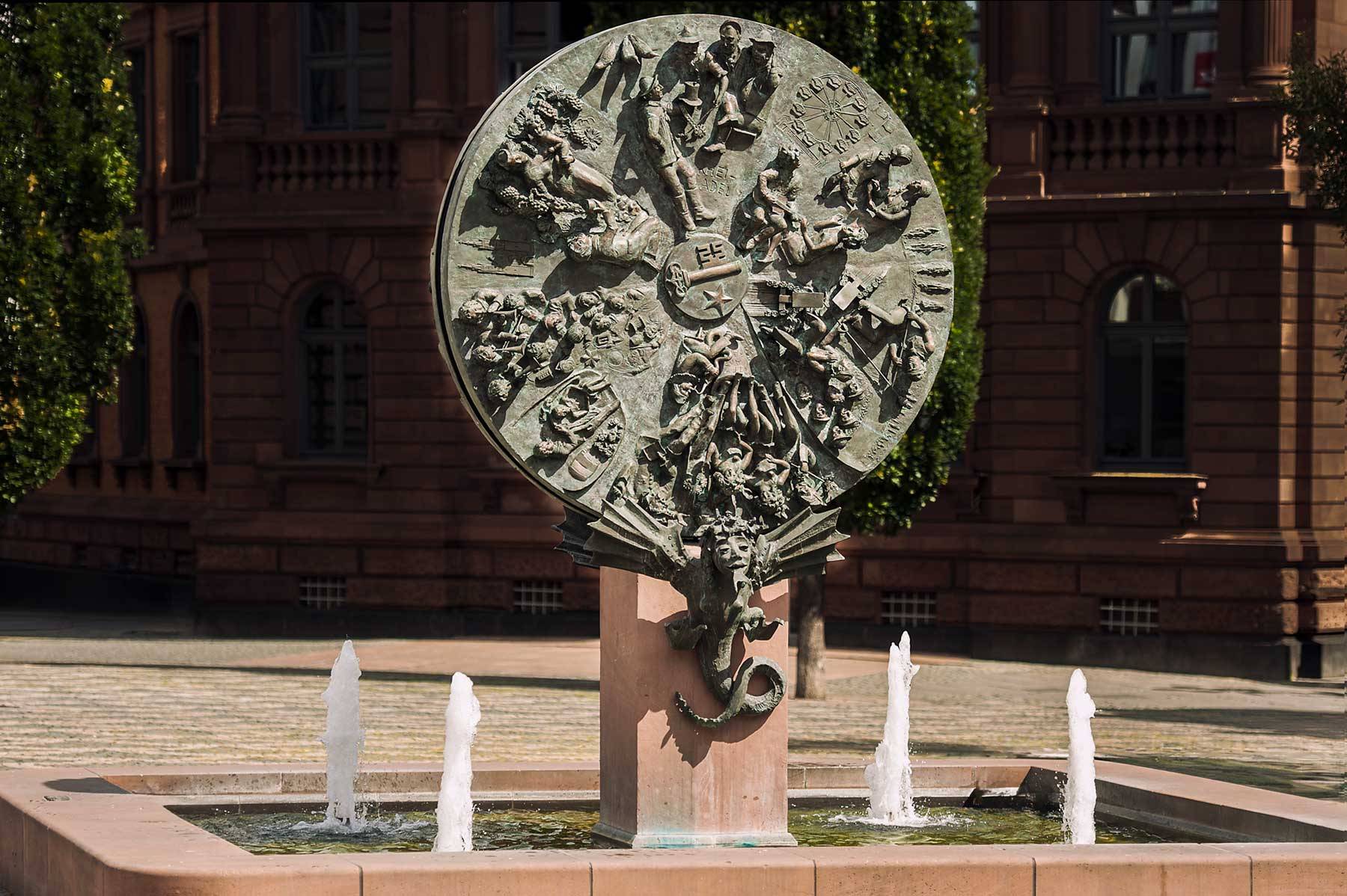 Wasserspiele und Brunnen für das Leben